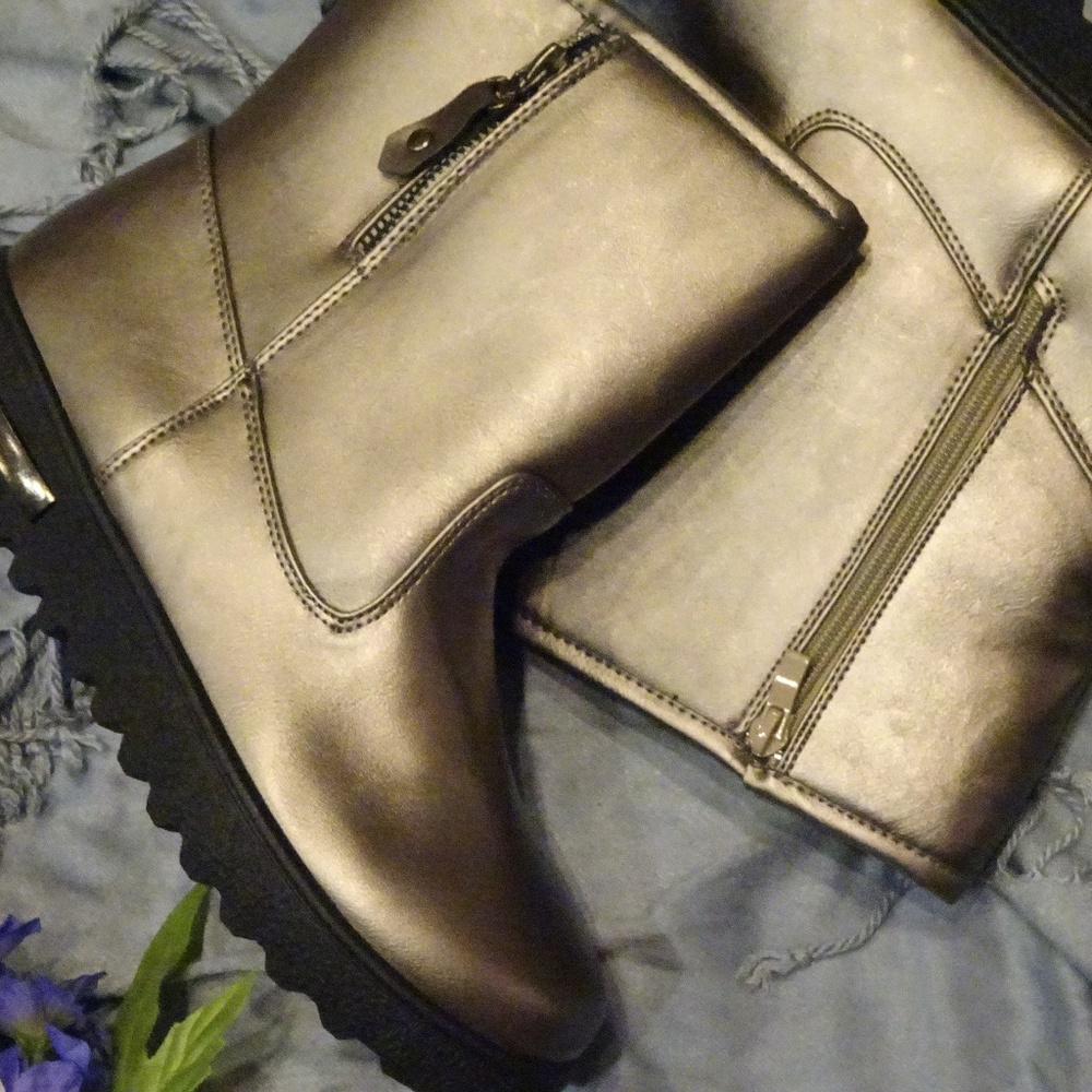 Metallic Fur lined Boots